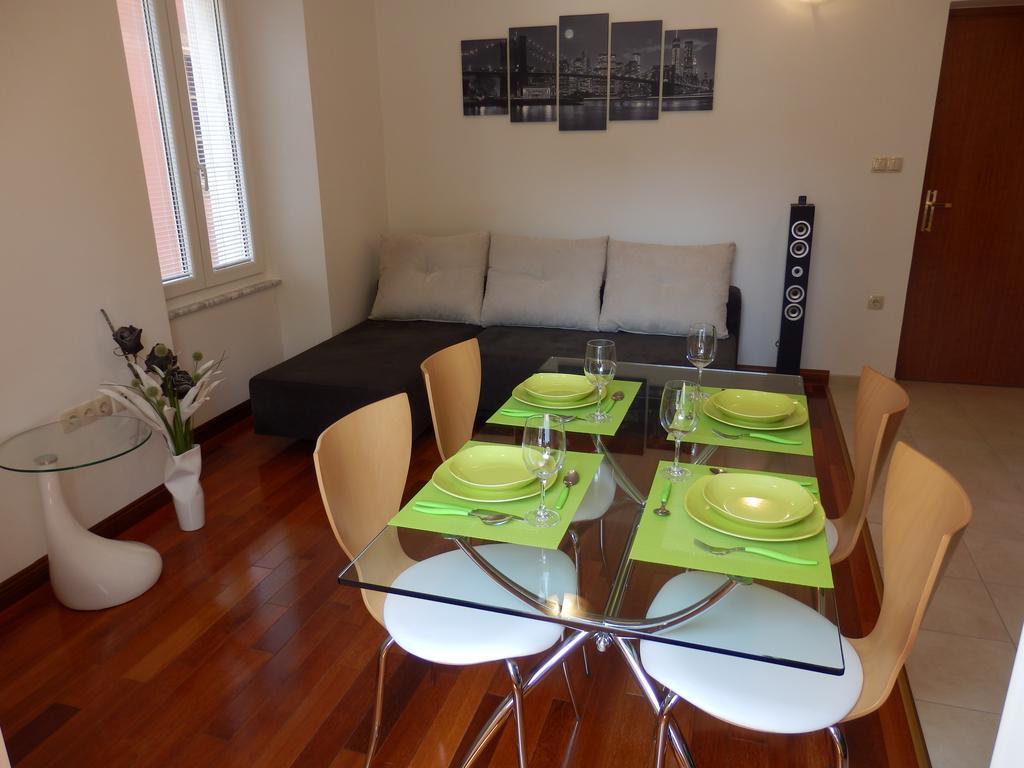 Apartment Pula Center Extérieur photo