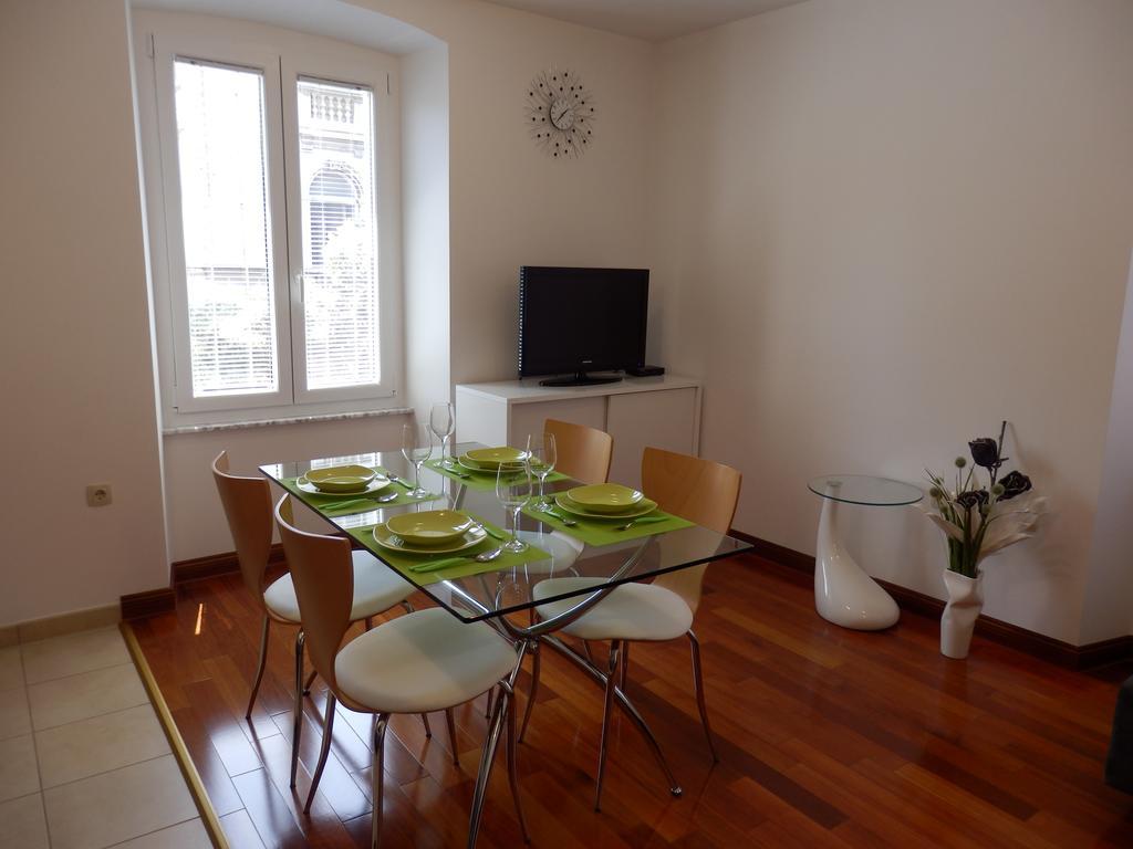 Apartment Pula Center Extérieur photo