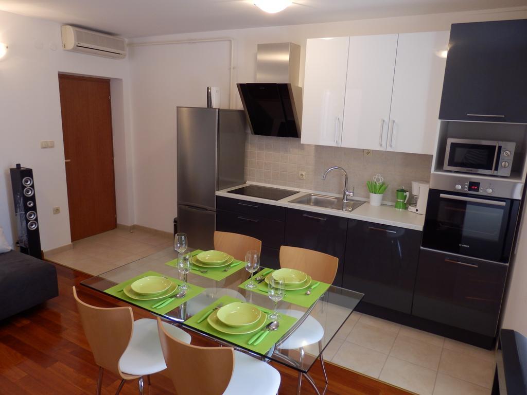Apartment Pula Center Extérieur photo